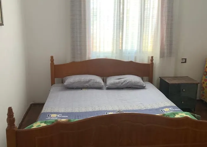 Hana Private * Pogradec